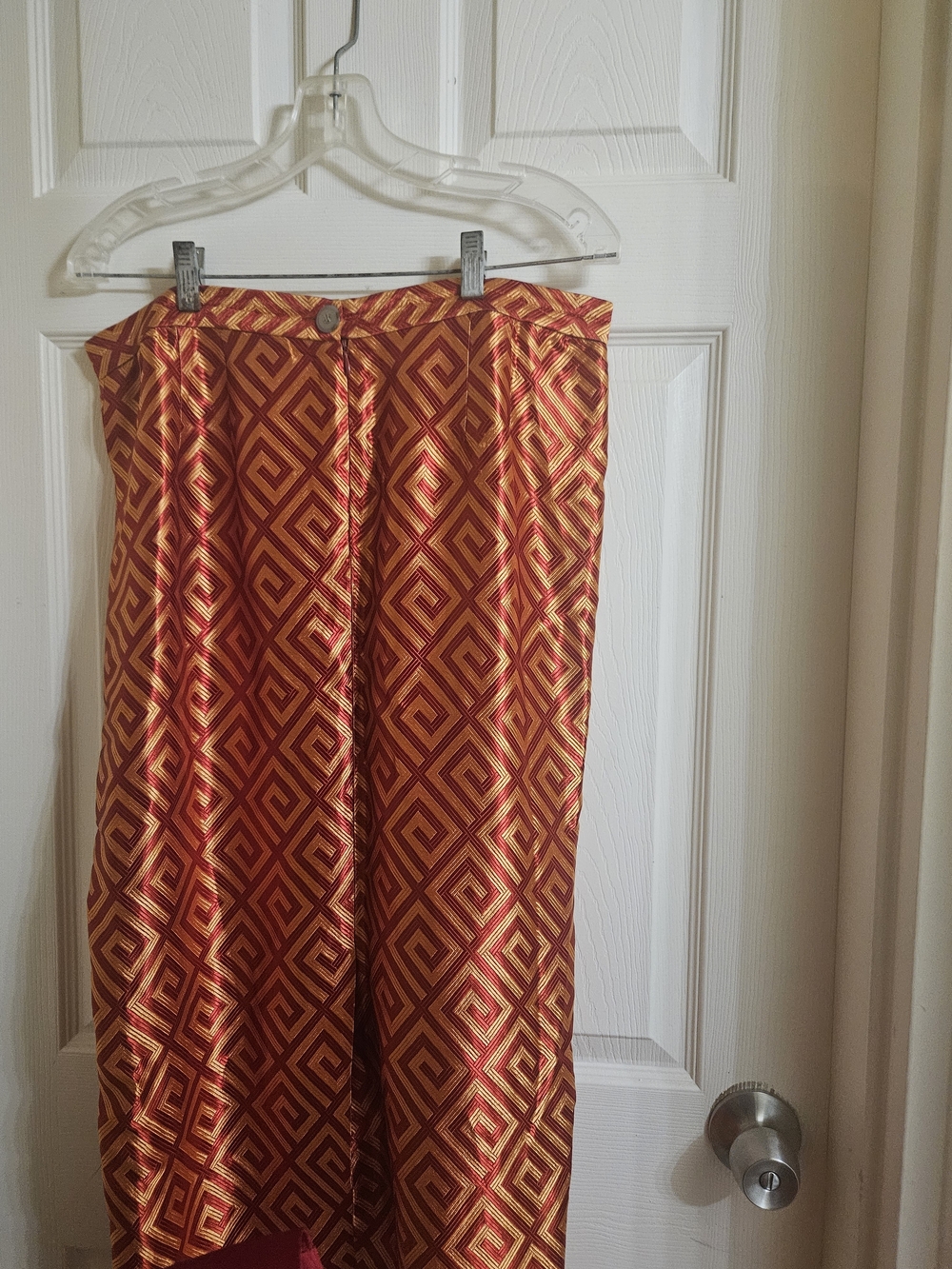 Statement Gold & Red Geometric Satin Blazer - Picture 4 of 10